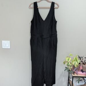 torrid Black V-Neck Sleeveless Jumpsuit